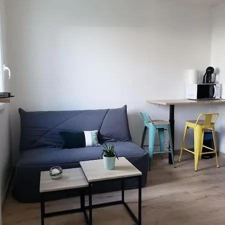 A 2 Pas Du Tram Apartman *