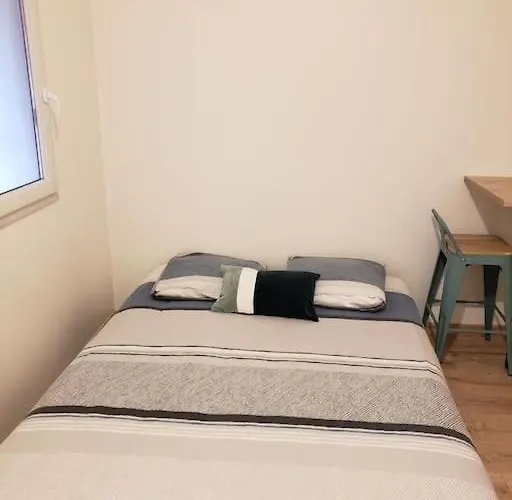 A 2 Pas Du Tram Apartman Nantes